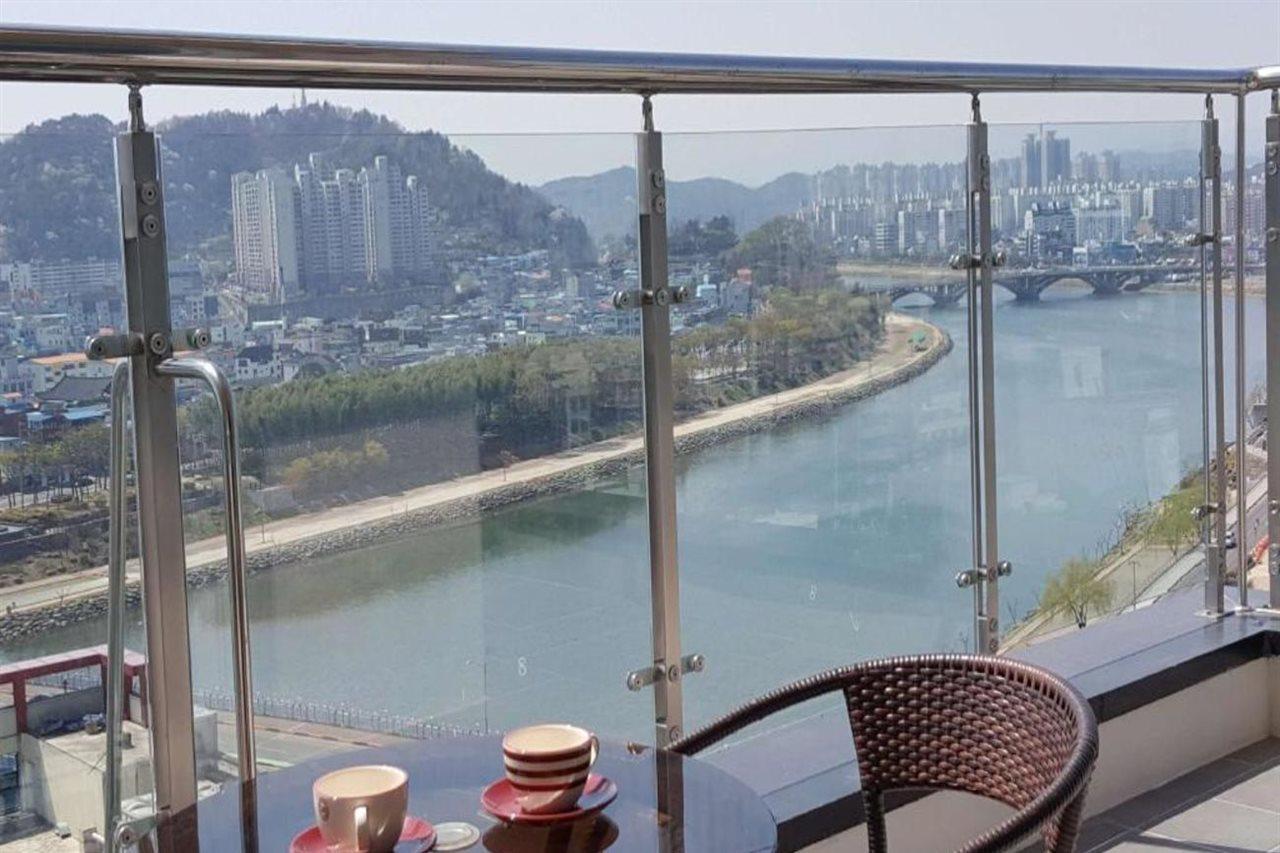 Hotel Golden Tulip Essential Namgang Jinju Exterior foto